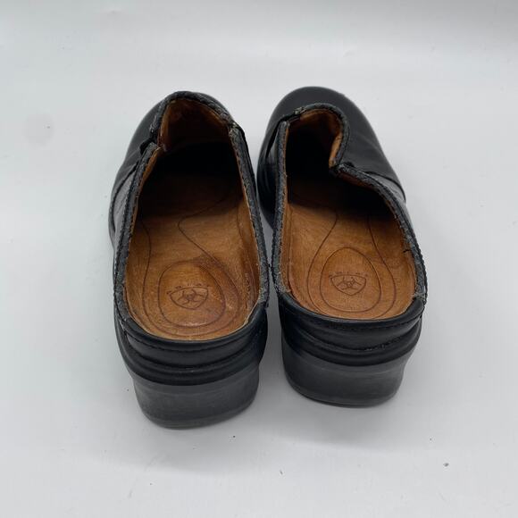 Black Leather Women's Clogs - Picture 4 of 10